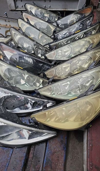 фары на Toyota Estima