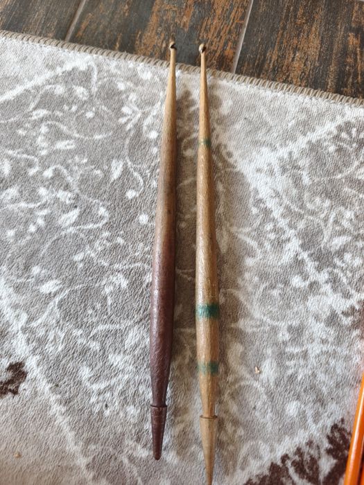 Дървени Автентични пръчки за предене на прежда 2бр