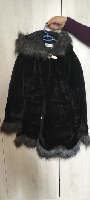 Продам шубу короткую