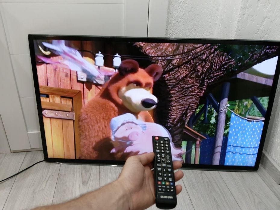 Продам большой телевизор Samsung