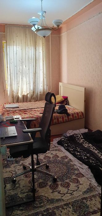 Bir kishi kerak kvartiraga, doimiy turgani Yigitlarga