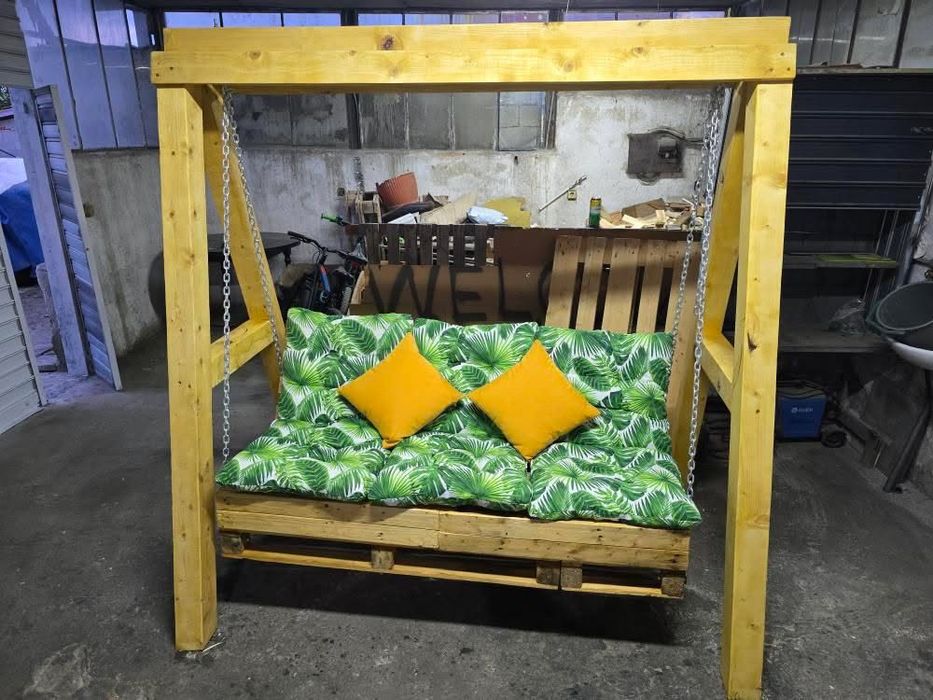 Градинска люлка.