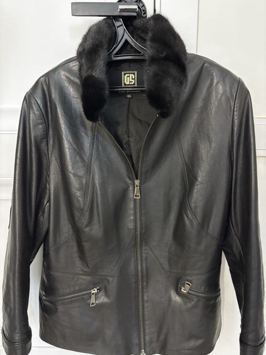 Продам коженную куртку