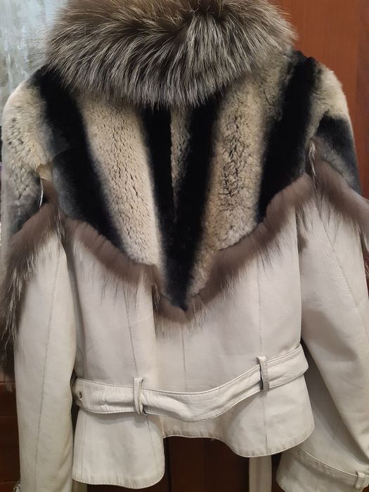 Продам кожаную куртку