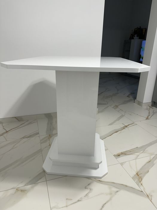 Ръчно изработена кухненска маса