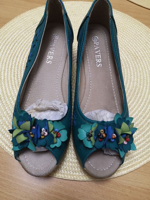 Pantofi decupati nr 39, Pavers