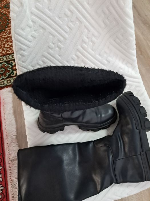 Продам сапоги женские