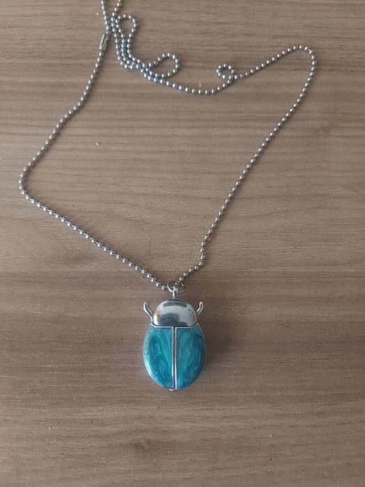 Ceas buburuză de damă