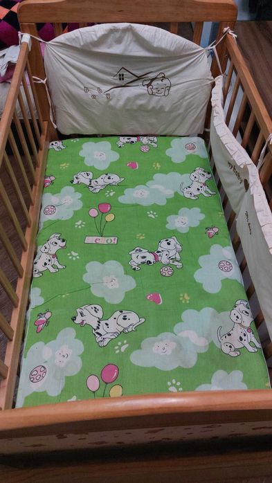 Продается кровать с матрасом