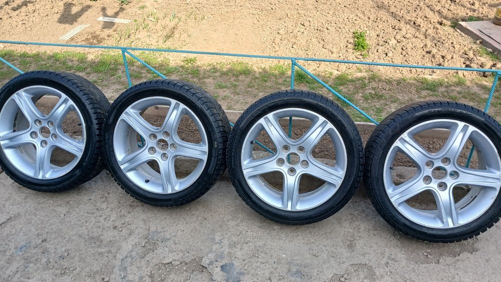 Диски тойота оригинальные. без резины