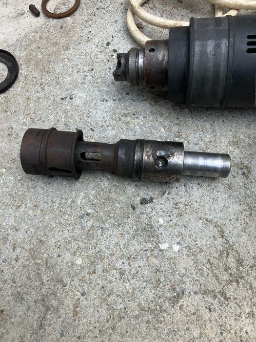 Makita HM1202C ciocan demolator defect pentru piese