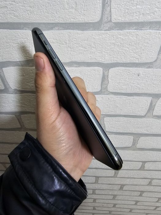 iPhone 11 Pro Max 64 GB