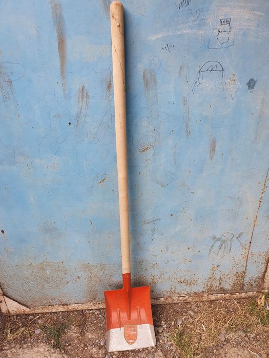 Курек лопата стройка