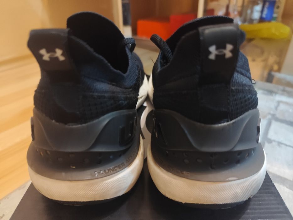 Мъжки  маратонки Under Armour 45 номер