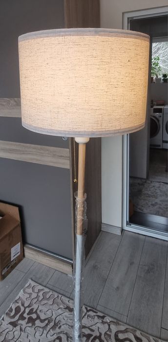 Стилна Настолна лампа