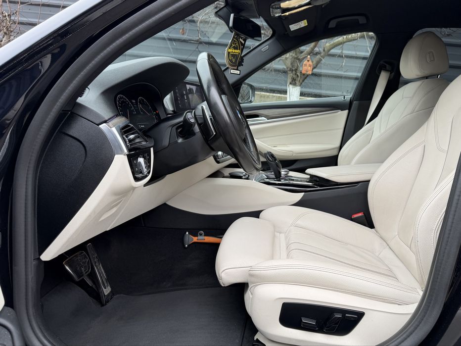 BMW Seria 5 520d xDrive | M Sport | Adaptive HUD | 2019 | 97.000 km