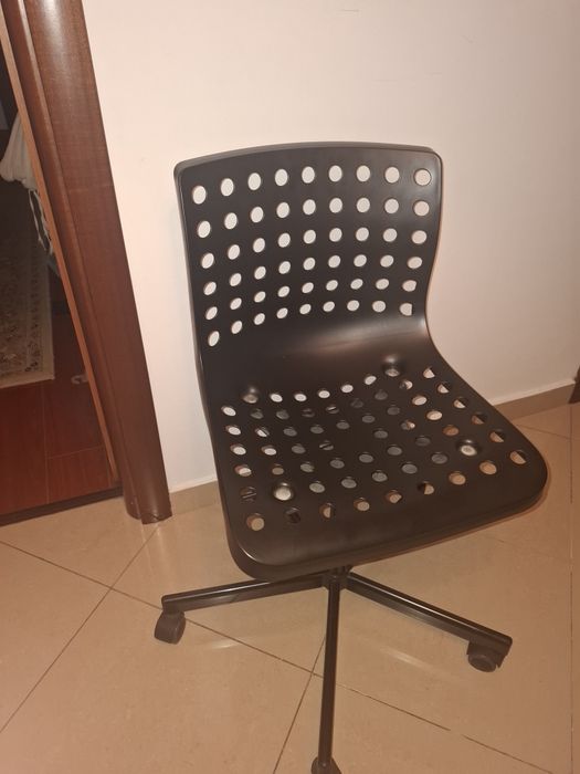 Scaun de birou  cu roti
