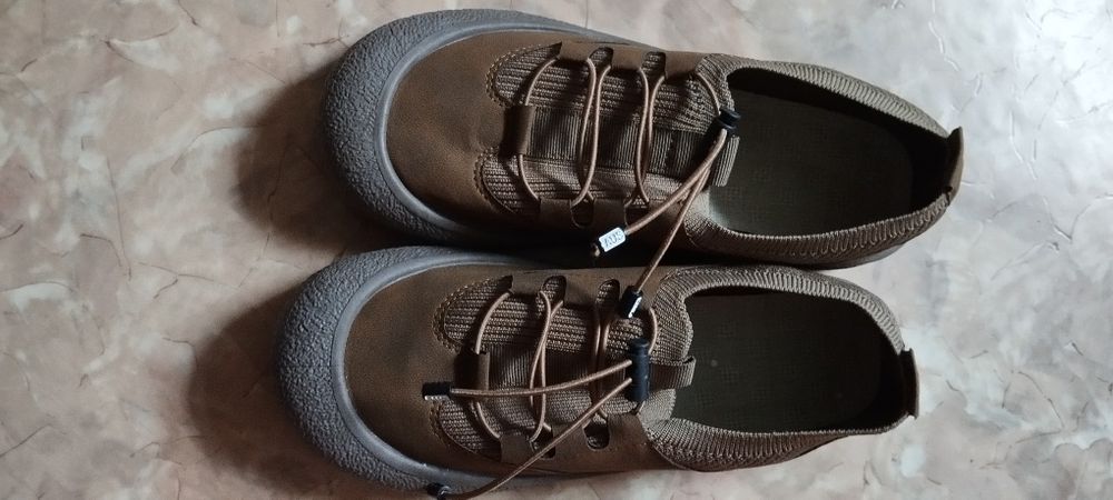 Продам женские красовки.