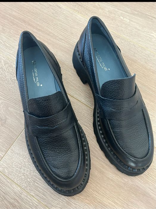 Продам кожаные лоферы