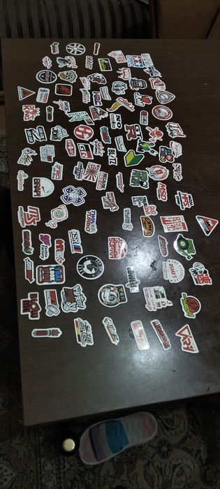 Vând stickere/abțibilduri