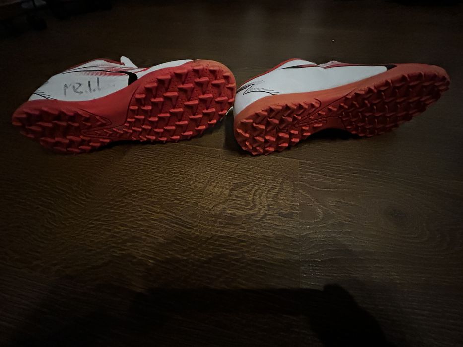 Ghete fotbal teren sintetic