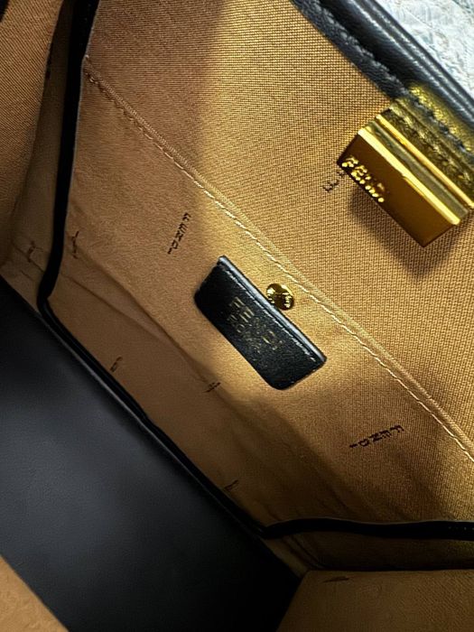 Нова чанта на Fendi за 130 евро