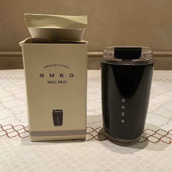 Термокружка SMEG новая