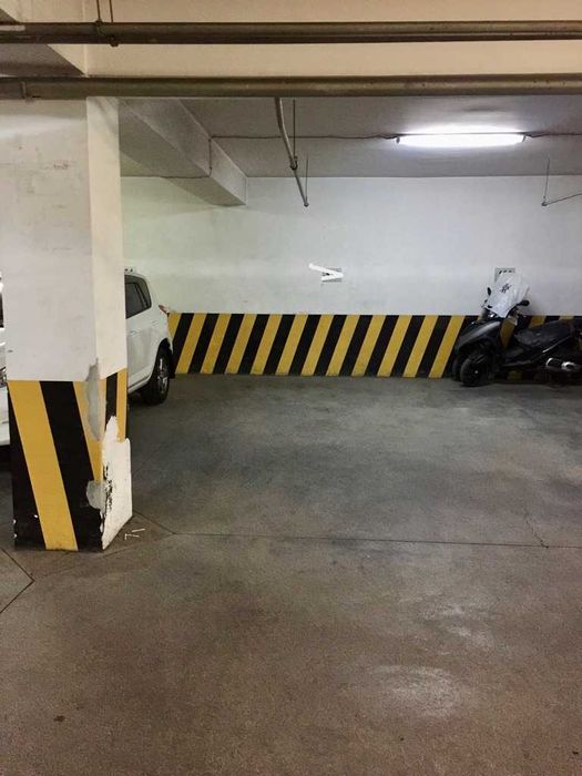 Сдам в аренду паркинг · мкр Самал-1, жк Самал ДеЛюкс