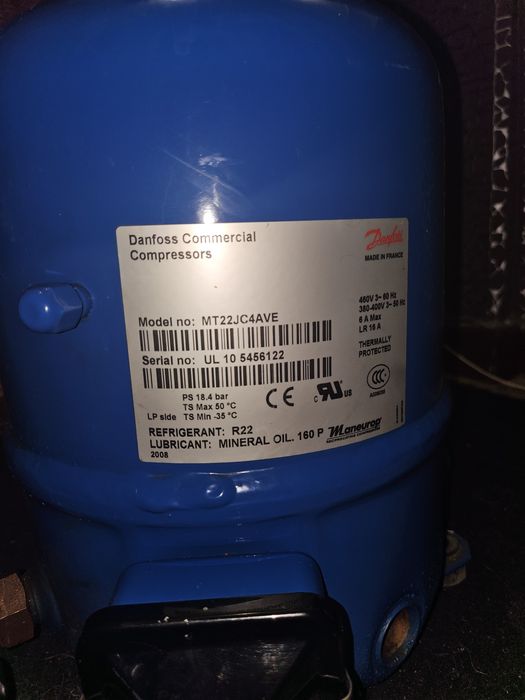 Продаётся компрессор холодильный б/у,  Maneurop