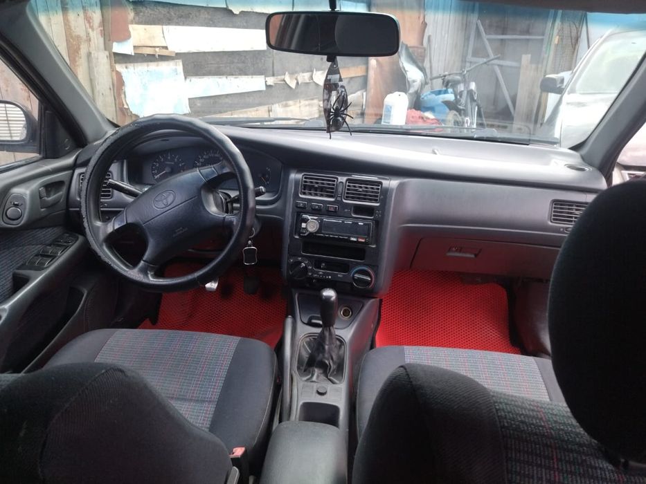 Продам Тойота Карина Е 1,6л