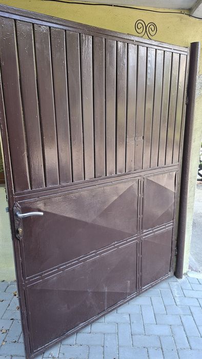 Porți metalice din țeava rectangulară