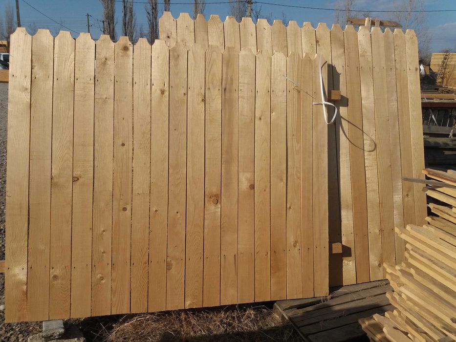 Garduri și porți  lemn