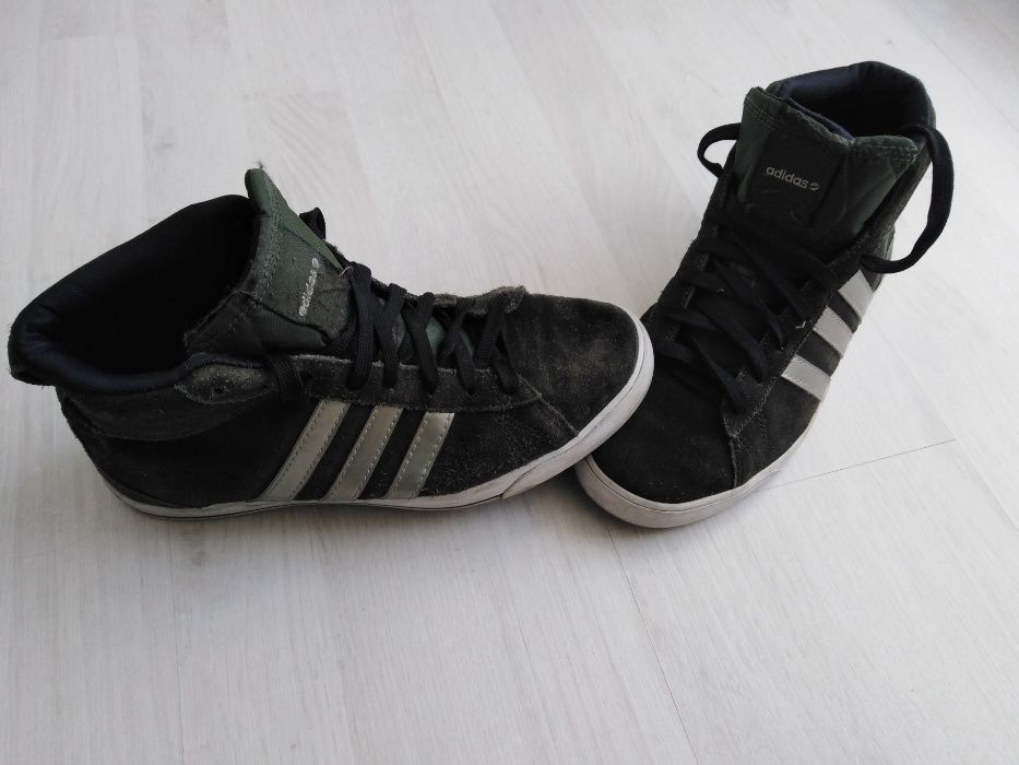 vand adidasi ghete Adidas Neo produs calitate stare perfecta ,mar.38