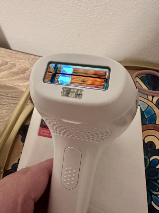 Epilator Philips Lumea IPL 250000 pulsatii, Alb/Roz