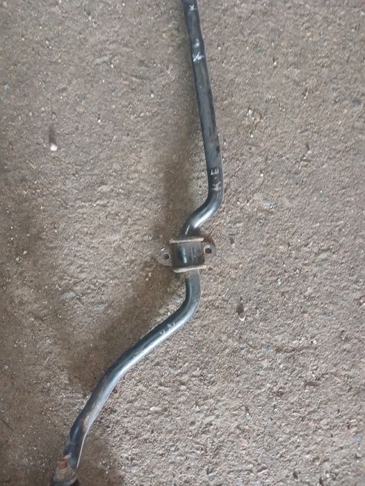 Передний стабилизатор Тоета Карина Е