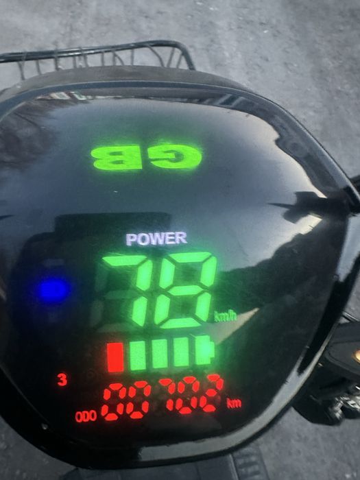 Продам электроскутер Leopard max e8