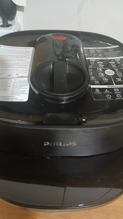 Мултикукър PHILIPS за 120лв