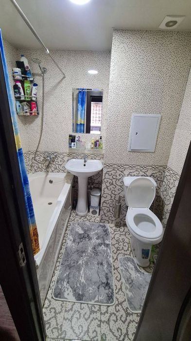 Сотилади Бодомзор 3 хона Кирпич 68м2 Балкон 2х6 3/4/5 78.500$