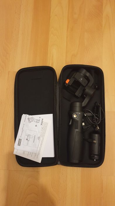 Stabilizator Gimbal ISteady Pro4 pentru GoPro