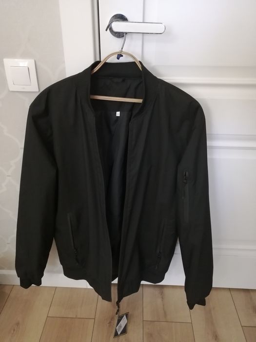 Продам мужской бомбер