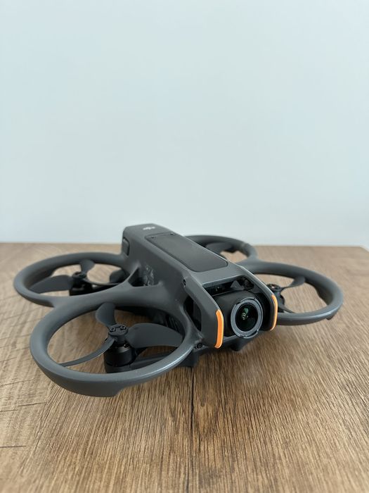 Drona DJI Avata 2 cu Care Refresh (DOAR DRONA)