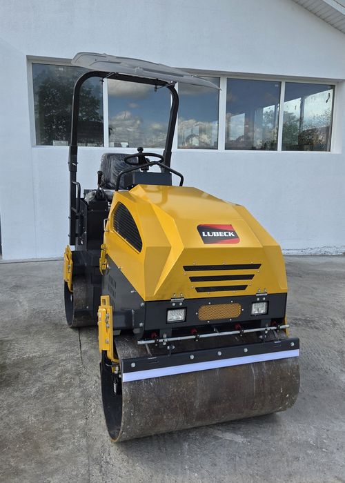 Cilindru compactor Lubeck KY300~ 3 tone~Nou~