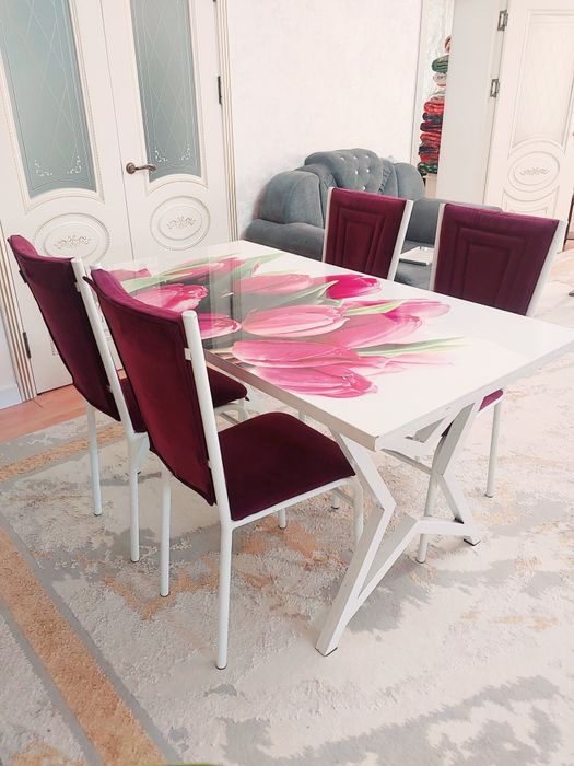 Срочно стол 6 стулья сатылады