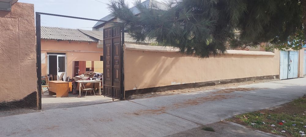 Ховли уй сотилади