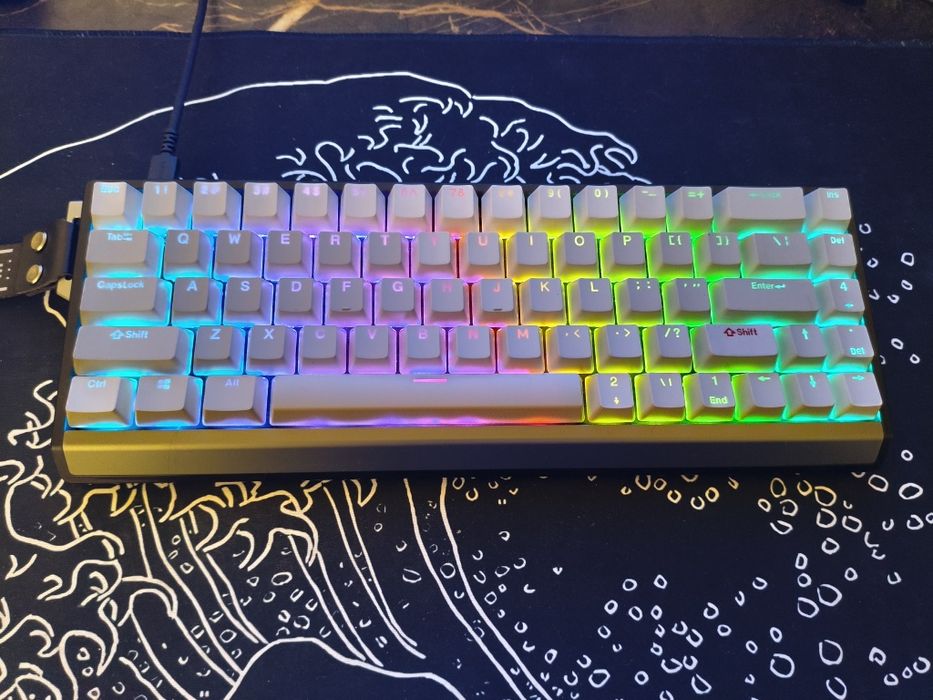 Продаю клавиатуру atk68 rx
