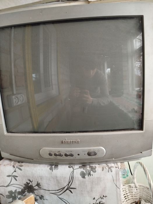 Продам телевизор самсунг