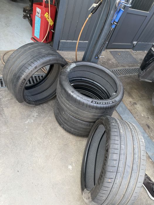 Michellin Pilot Sport 4S 275/35/r21 , 315/30/r21