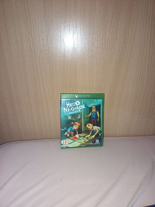 Vând joc Xbox Hello Neigbhar