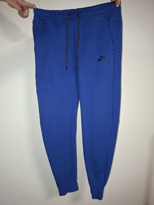 Bluza si pantaloni Nike Tech original