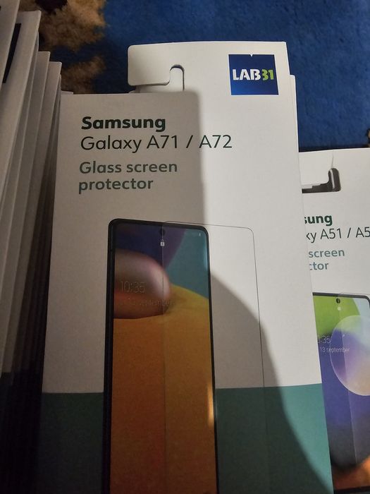 Huse și folii telefoane!